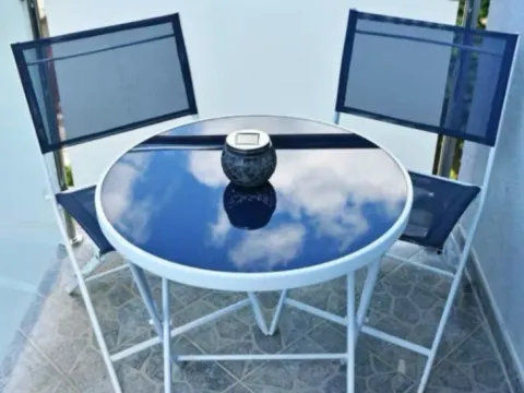 Izdavanje, dvosoban stan, 75m², Kalimanj, Tivat - image 4