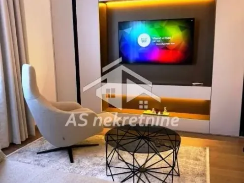 Izdavanje, trosoban stan, 73m², Đeram Pijaca, Beograd - image 3