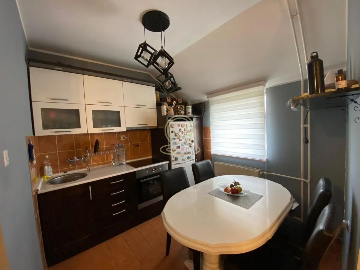 Prodaja, trosoban stan, 51m², Salajka, Novi Sad Sve Podlokacije