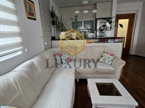 Sale, two bedroom apartment, 52m², Stari Aerodrom, Podgorica - image 12