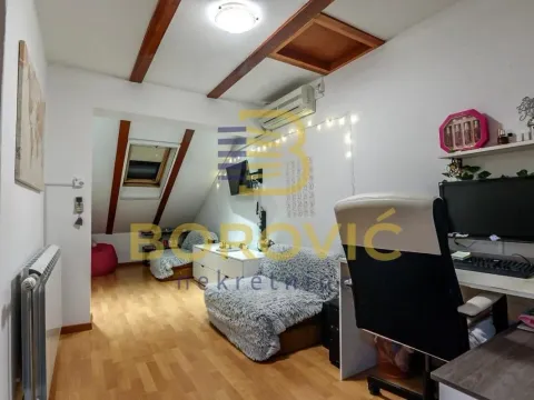 Sale, four bedroom apartment, 104m², Stari Grad, Beograd - image 12