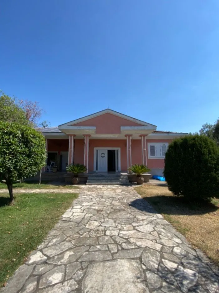 Izdavanje, kuća, 400m², Donja Gorica, Podgorica