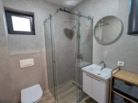 Rent, three bedroom apartment, 58m², Bečići, Budva - image 19