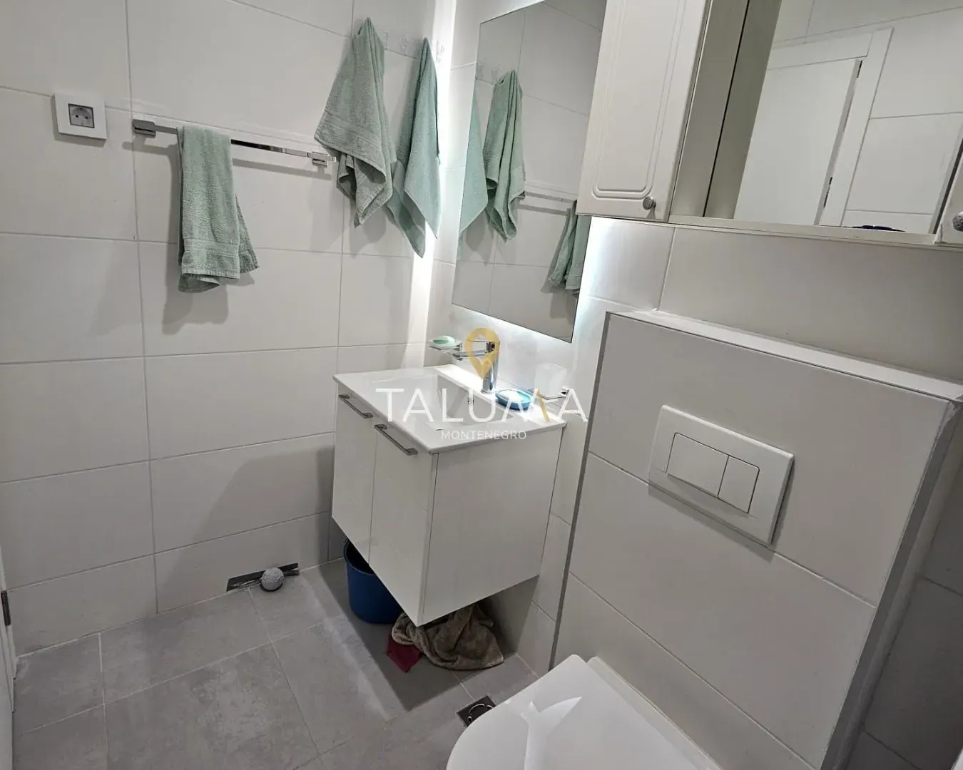 Izdavanje, jednosoban stan, 47m², Stari Aerodrom, Podgorica