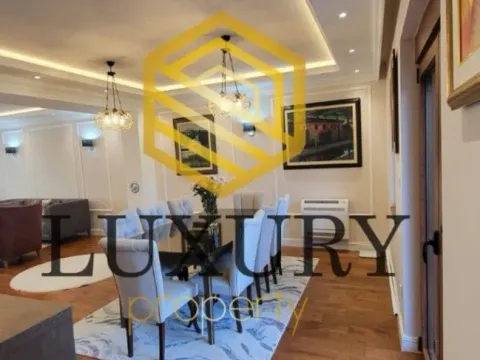 Izdavanje, kuća, 280m², Stara Varoš, Podgorica - image 9