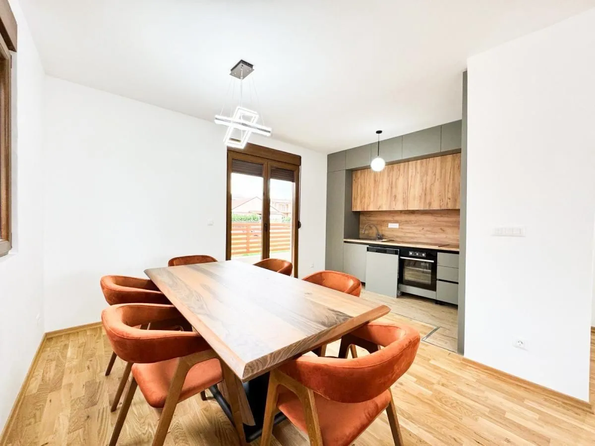 Rent, house, 140m², Donja Gorica, Podgorica