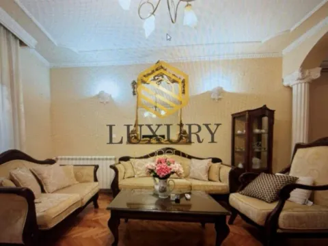 Izdavanje, kuća, 200m², Donja Gorica, Podgorica