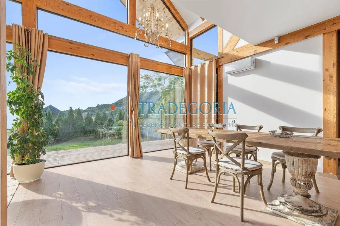 Prodaja, kuća, 220m², Tivat, Crna Gora
