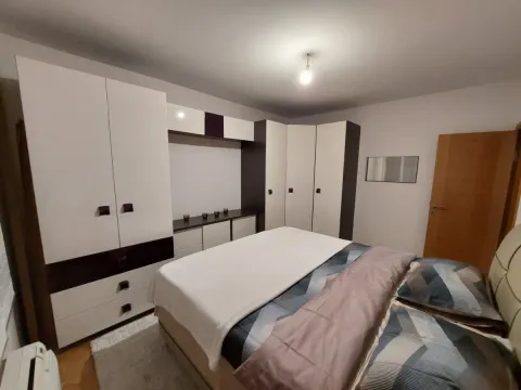 Rent, three bedroom apartment, 82m², Blok 6, Podgorica - image 7