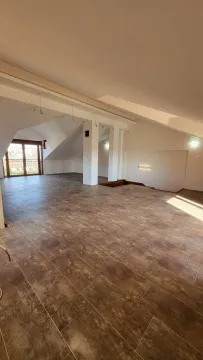 Rent, house, 280m², Stara Varoš, Podgorica - image 24