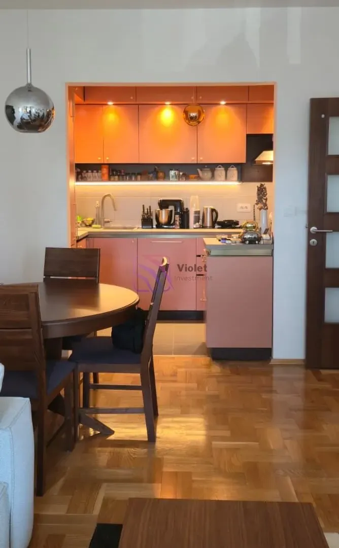 Prodaja, dvosoban stan, 70m², Donja Gorica, Podgorica