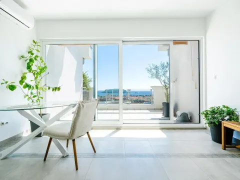 Sale, one bedroom apartment, 65m², Budva, Crna Gora - image 10