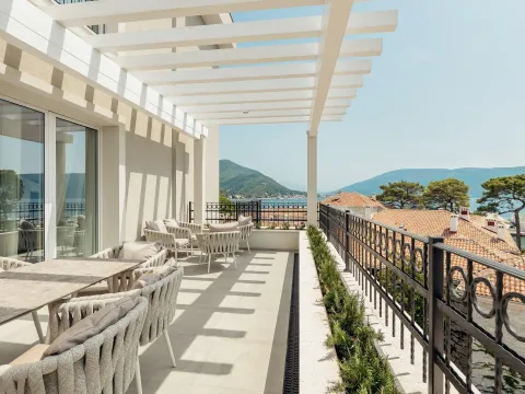 Sale, two bedroom apartment, 100m², Kotor, Crna Gora - image 5