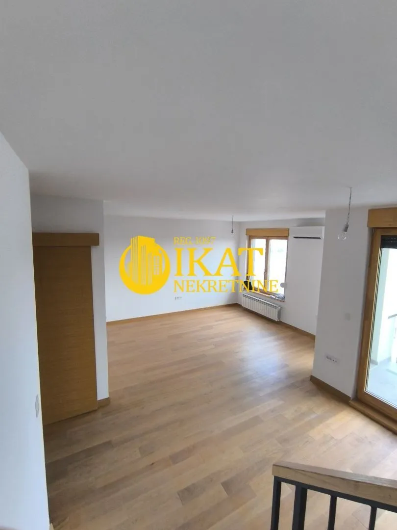 Prodaja, trosoban stan, 91m², Zemun Sve Podlokacije, Beograd