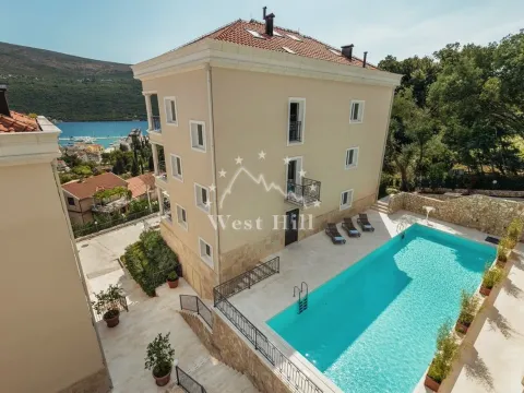 Sale, two bedroom apartment, 115m², Đenovići, Herceg Novi - image 11