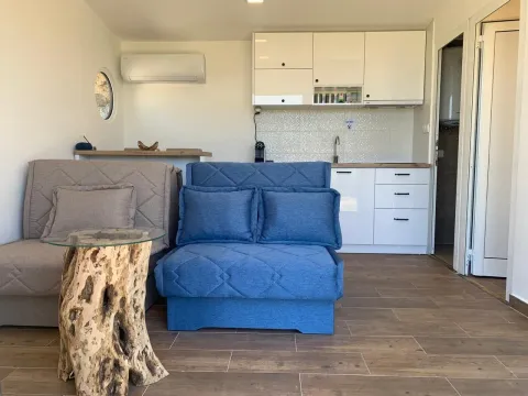 Rent, house, 30m², Lješevići, Kotor - image 15