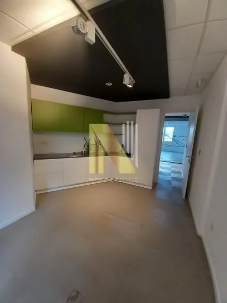 Rent, office space, 259m², Bulevar Evrope, Novi Sad Sve Podlokacije