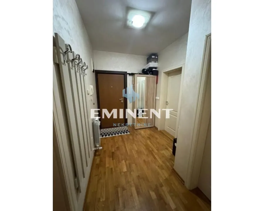 Izdavanje, trosoban stan, 73m², Voždovac Sve Podlokacije, Beograd