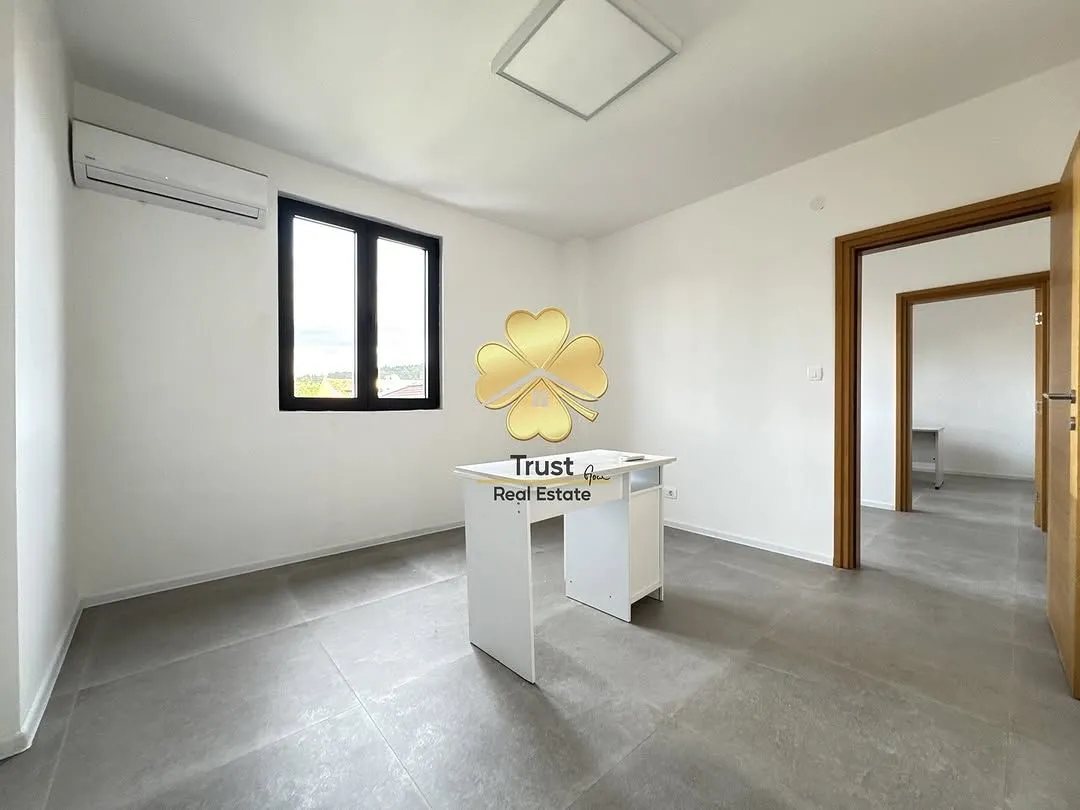 Rent, office space, 120m², Centar, Podgorica