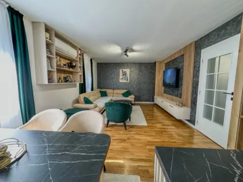 Izdavanje, jednosoban stan, 55m², Gornja Gorica, Podgorica