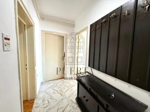 Izdavanje, dvosoban stan, 80m², Centar, Podgorica - image 2