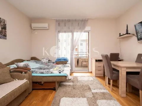 Izdavanje, garsonjera, 30m², City Kvart, Podgorica - image 2