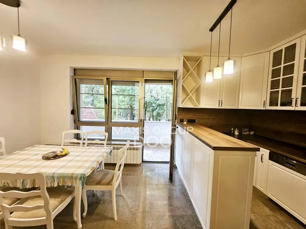Izdavanje, kuća, 303m², Košutnjak, Beograd