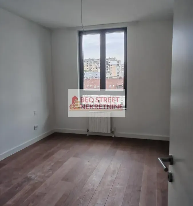 Izdavanje, dvosoban stan, 60m², Savski Venac, Beograd