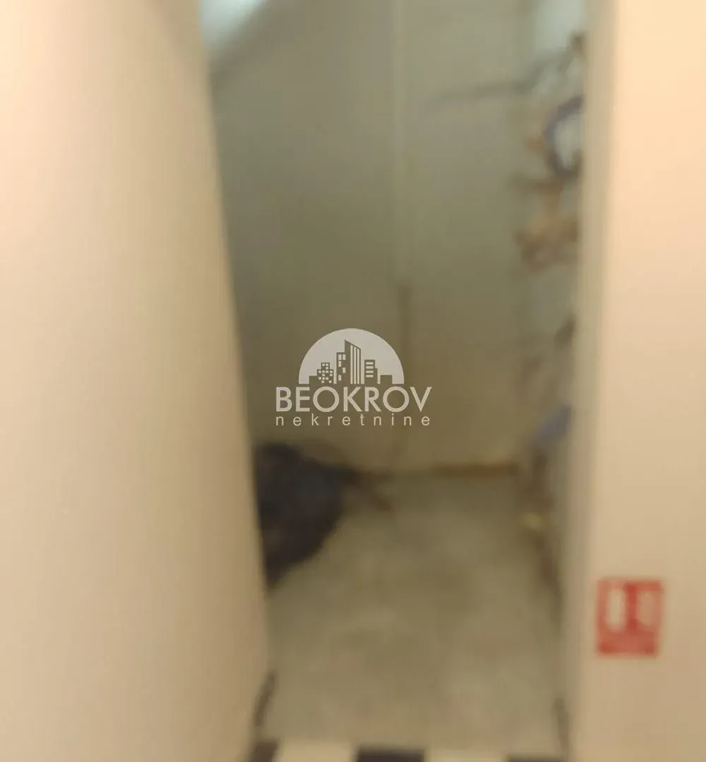 Rent, office space, 377m², Crveni Krst, Beograd