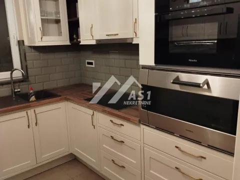 Izdavanje, kuća, 180m², Ledinci, Petrovaradin - image 4