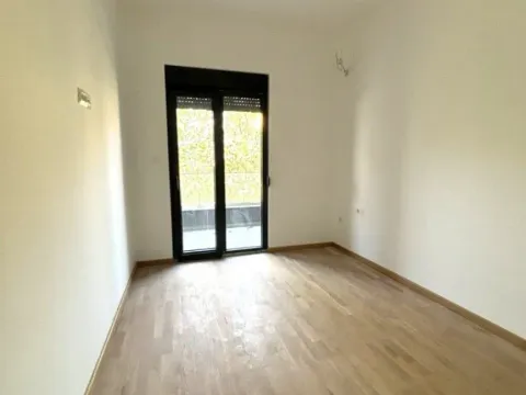 Prodaja, stan, 43m², Donja Gorica, Podgorica - image 2