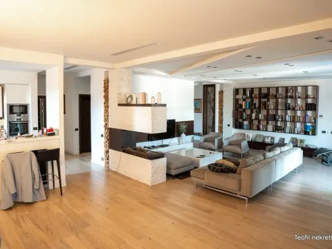 Sale, four bedroom apartment, 220m², Savski Venac, Beograd