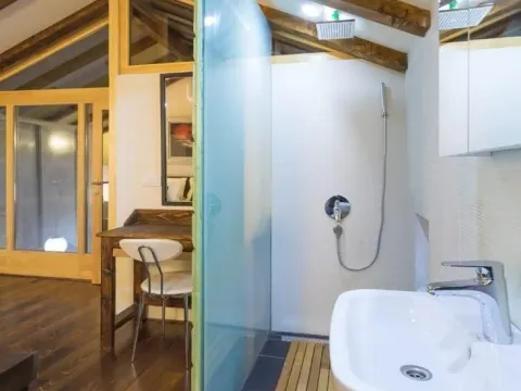 Sale, house, 216m², Đuraševići, Tivat - image 10