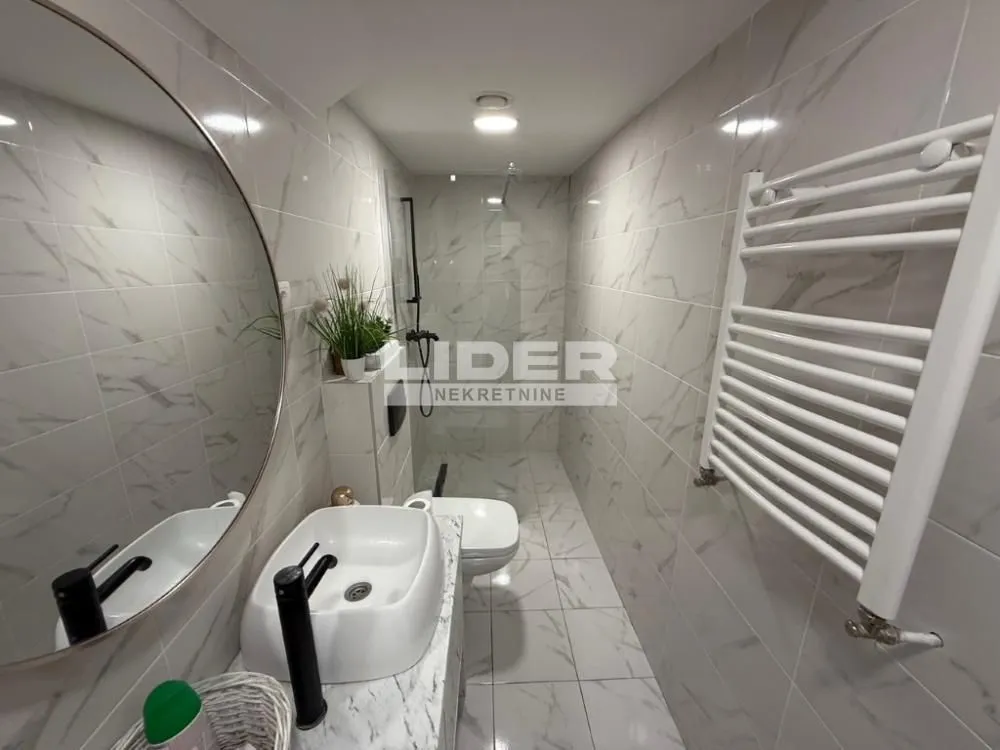 Rent, office space, 320m², Savski Venac, Beograd