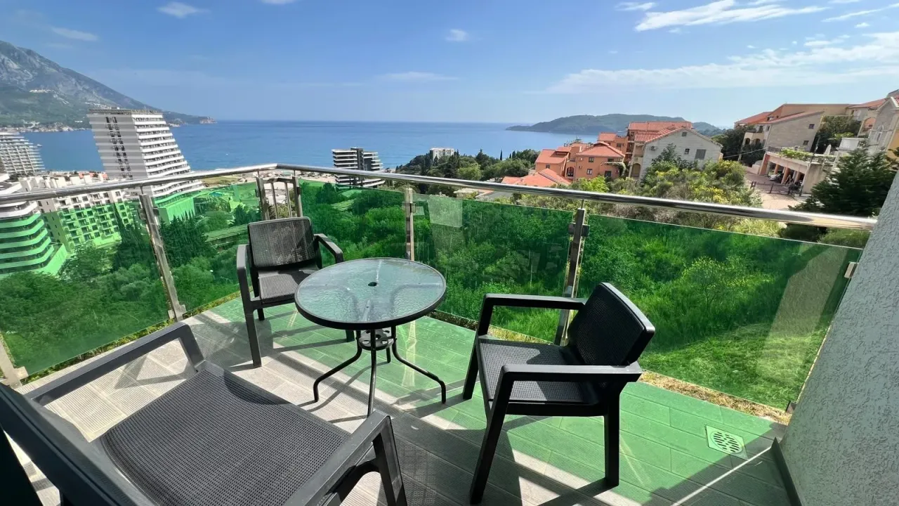 Prodaja, dvosoban stan, 72m², Bečići, Budva