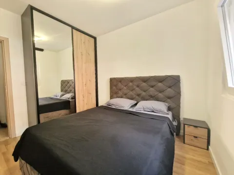 Rent, one bedroom apartment, 48m², Budva, Crna Gora - image 5