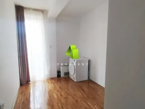 Izdavanje, trosoban stan, 80m², Medijana, Niš - image 9