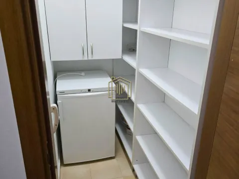 Izdavanje, dvosoban stan, 70m², Stari Aerodrom, Podgorica - image 9