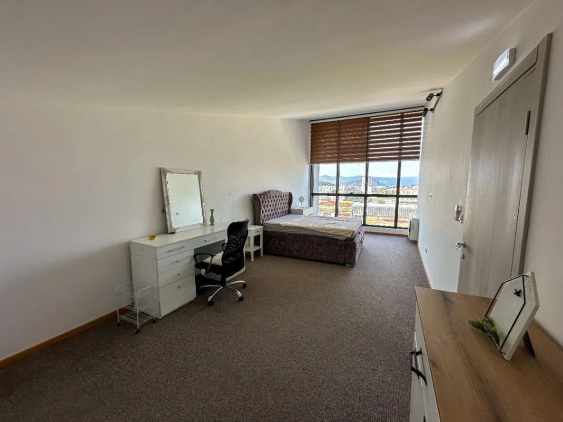Rent, four bedroom apartment, 160m², Stari Aerodrom, Podgorica