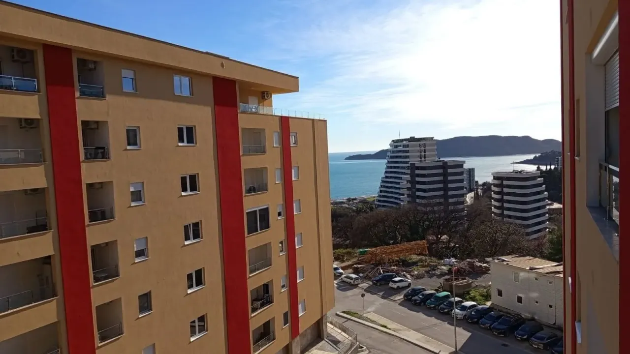 Sale, one bedroom apartment, 43m², Bečići, Budva