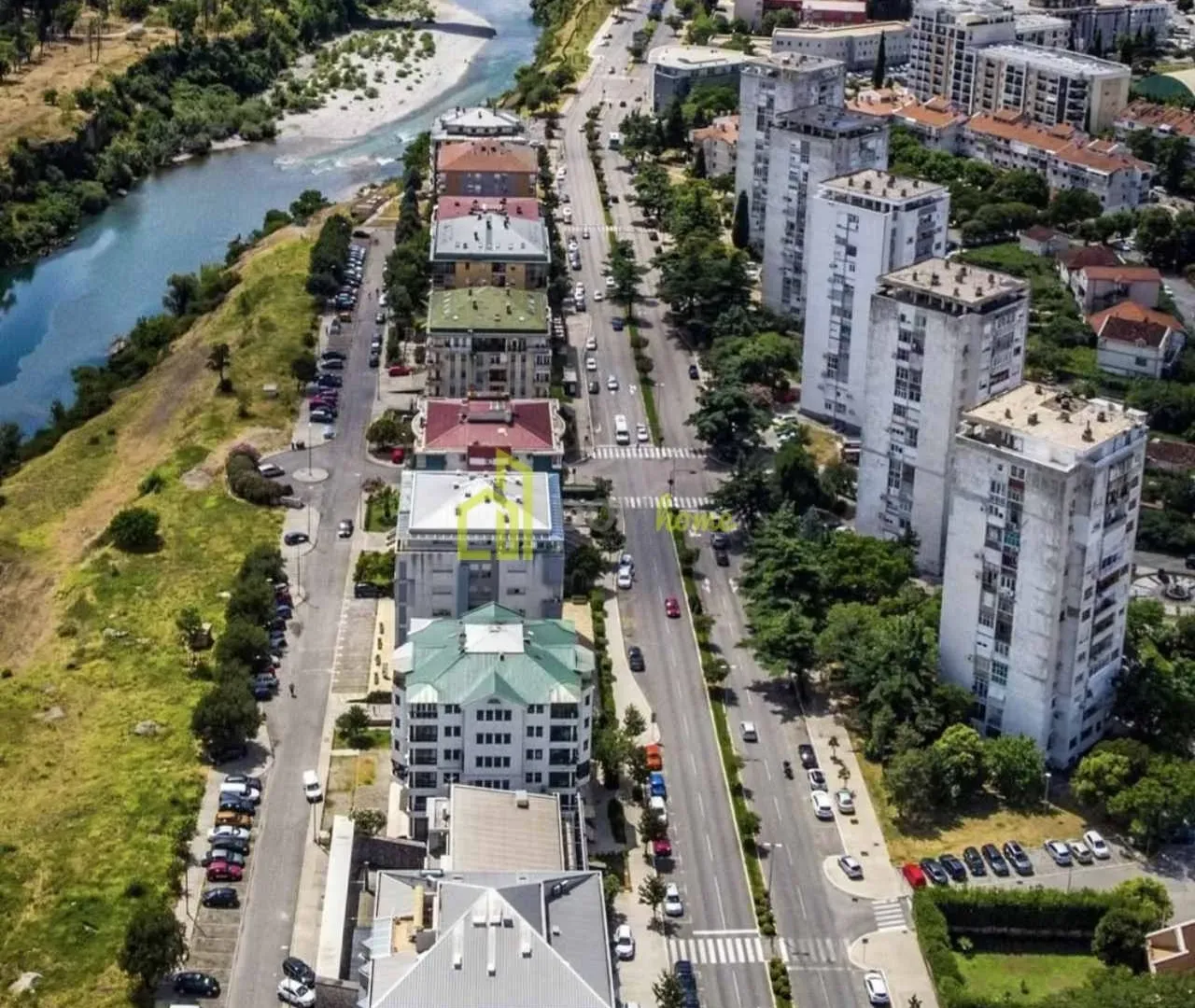 Sale, office space, 160m², Momišići, Podgorica