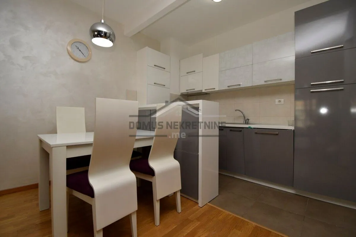 Rent, one bedroom apartment, 50m², City Kvart, Podgorica