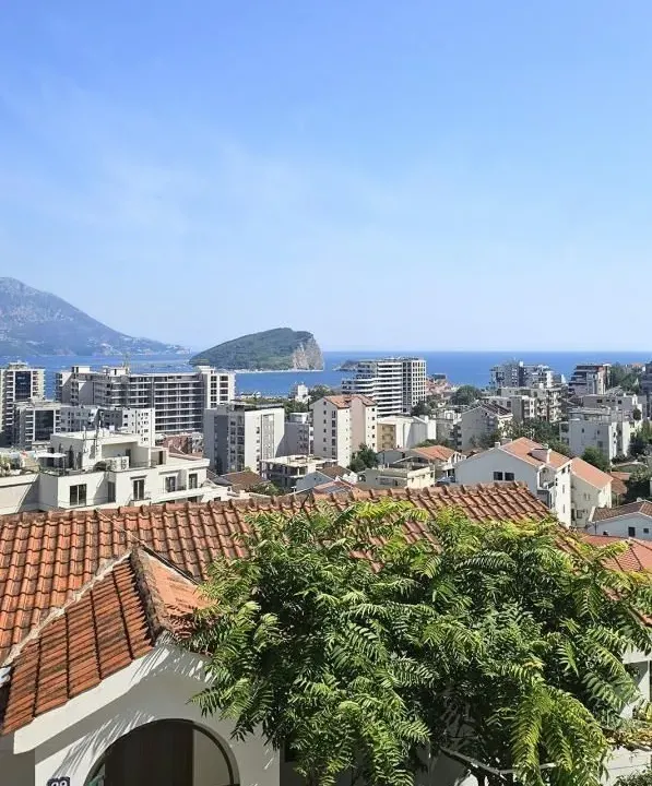 Sale, two bedroom apartment, 80m², Babin Do, Budva