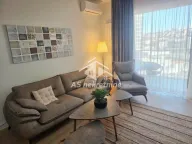 Izdavanje, trosoban stan, 76m², Savski Venac, Beograd - image 1