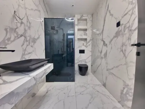 Prodaja, dvosoban stan, 96m², Petrovac, Budva - image 8