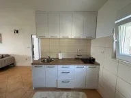 Izdavanje, dvosoban stan, 80m², Podi, Herceg Novi - image 5