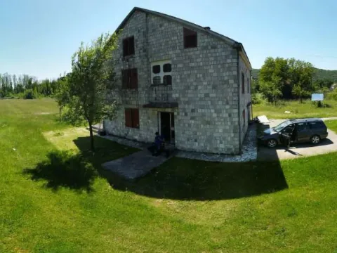 Prodaja, kuća, 351m², Ćurilac, Danilovgrad - image 3