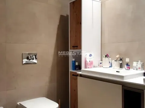 Prodaja, trosoban stan, 110m², Savski Venac, Beograd - image 11