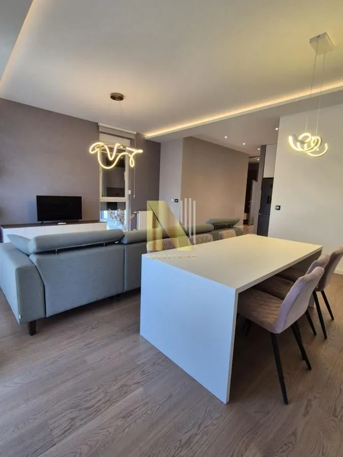 Rent, three bedroom apartment, 85m², Lipov gaj, Novi Sad Sve Podlokacije