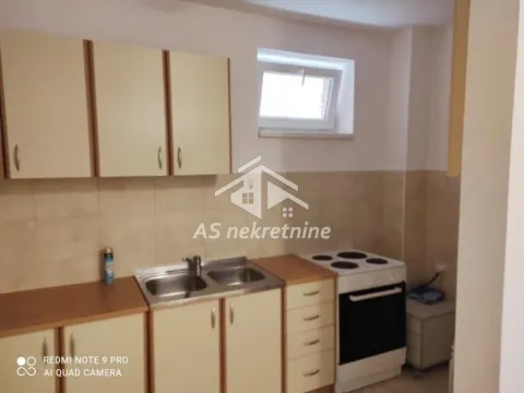 Izdavanje, trosoban stan, 94m², Lion, Zvezdara Sve Podlokacije - image 5